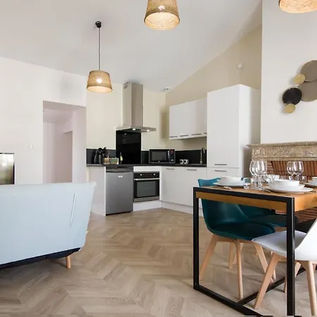 Magnifique T2 Classe Trois Etoiles, Hypercentre Rochefort, Arrivee Autonome Apartment *